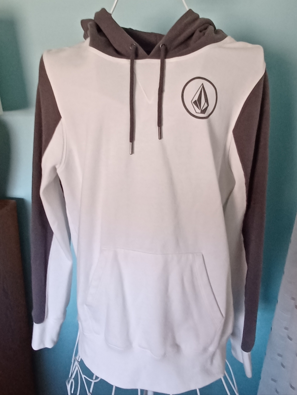 NWOT Volcom White & Grey Hoodie - Women's Size Medium